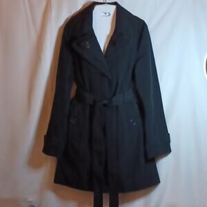 Londontowne. Women's Black 3/4 Trench Coat. Size L